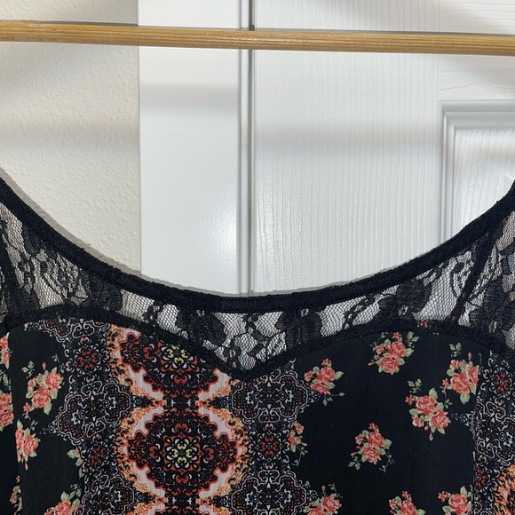 NEW! Black/Pattern Dress - Picture 4 of 7